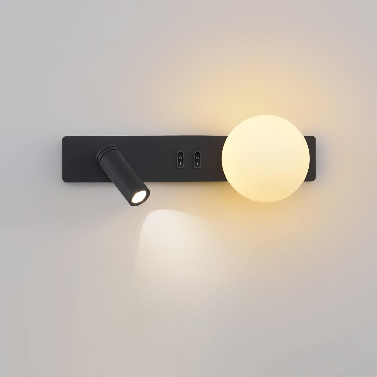 Glos Slim wall lamp