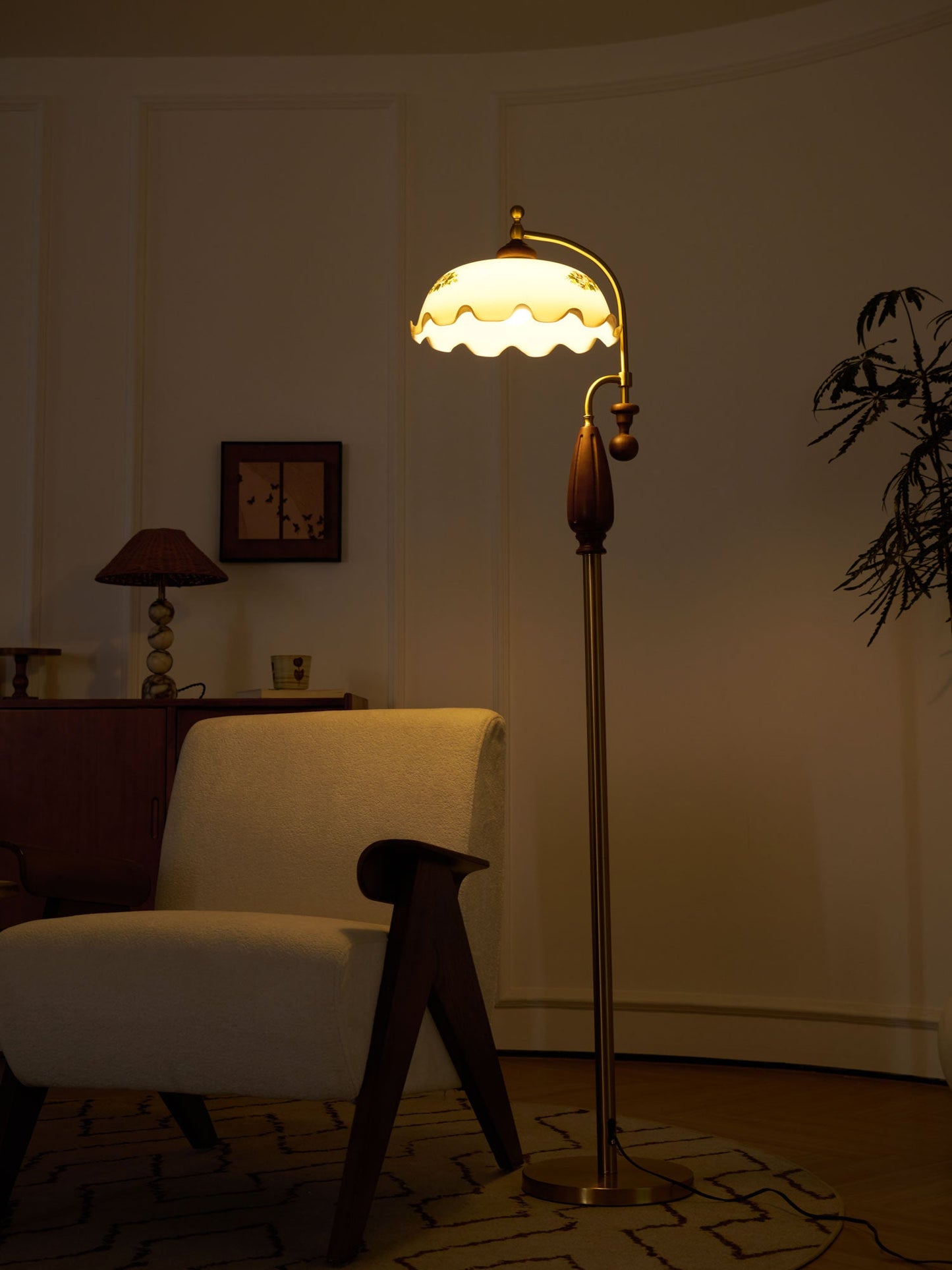Heritage Bloom Floor Lamp
