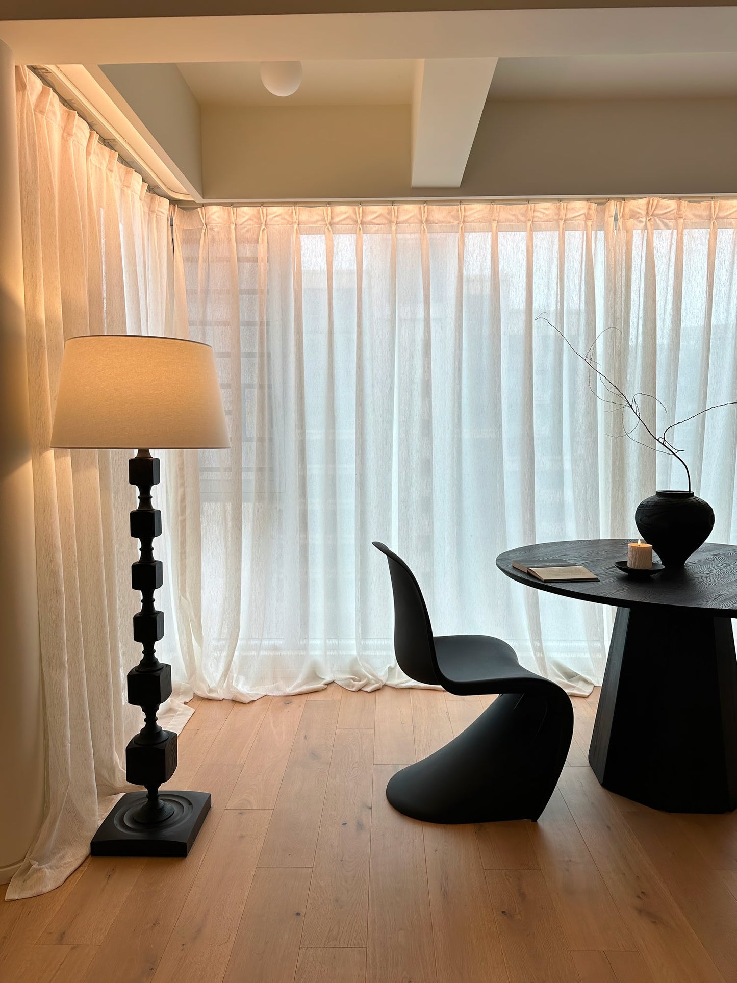 Hexas Floor Lamp