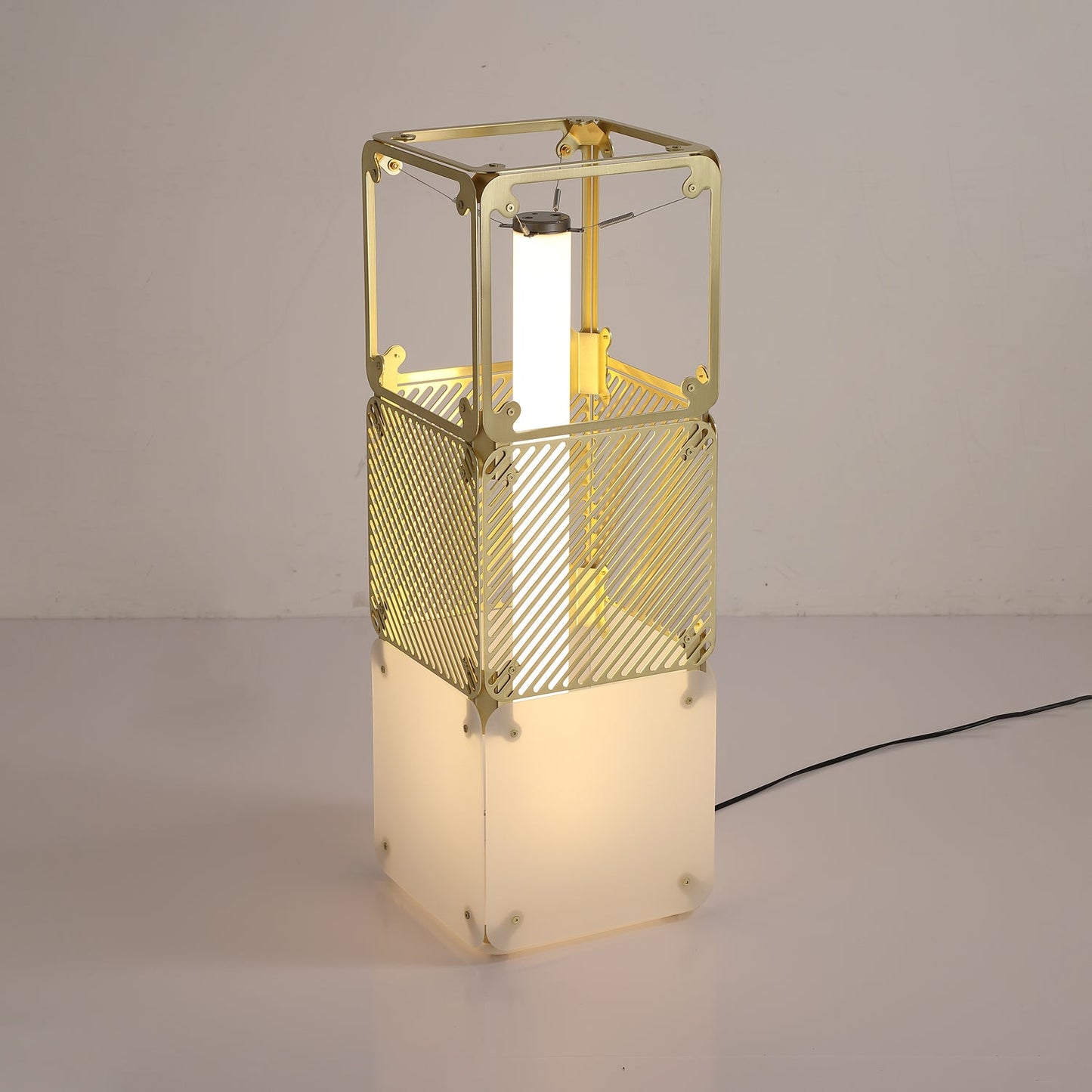 Hyperqube Floor Lamp