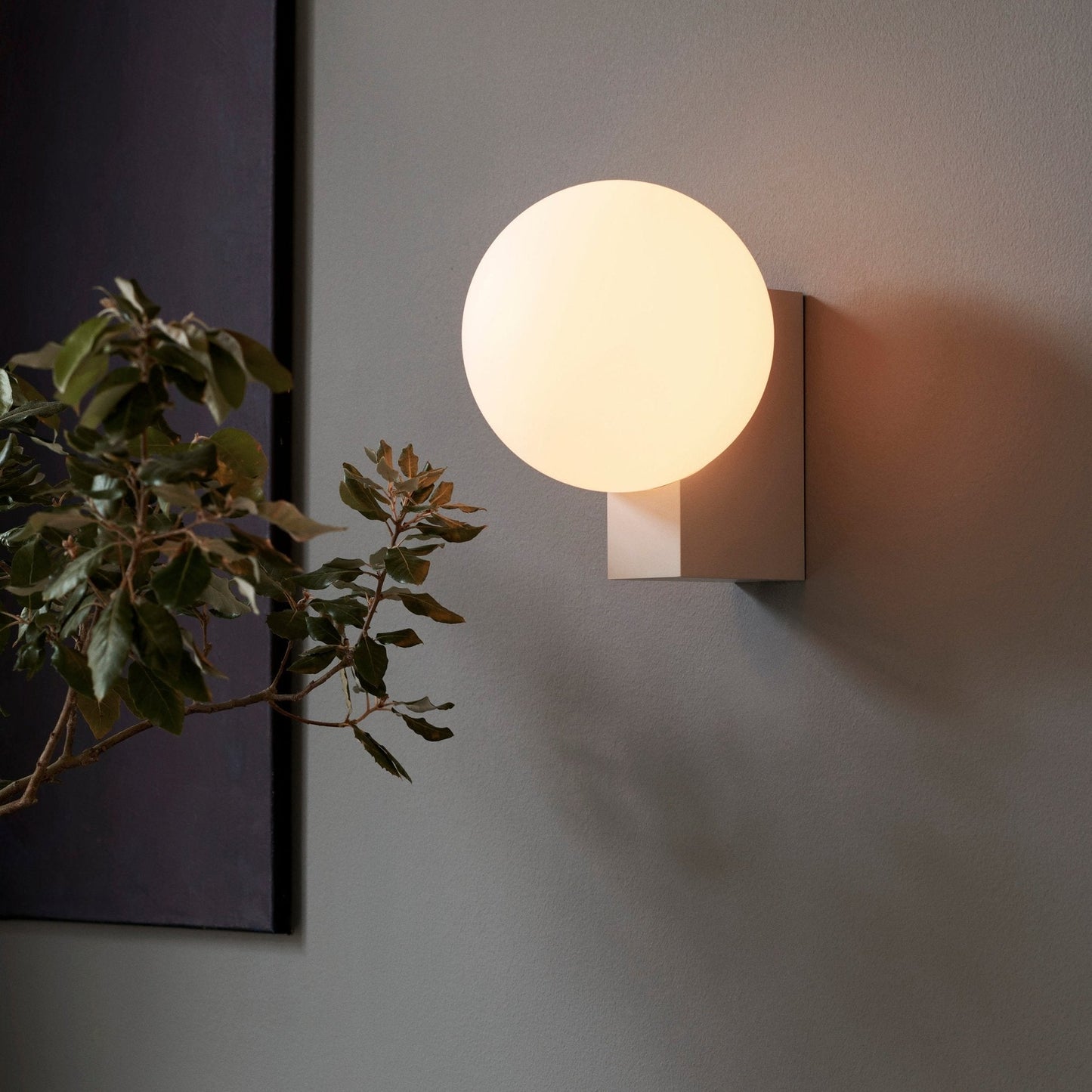 Journey Wall Lamp