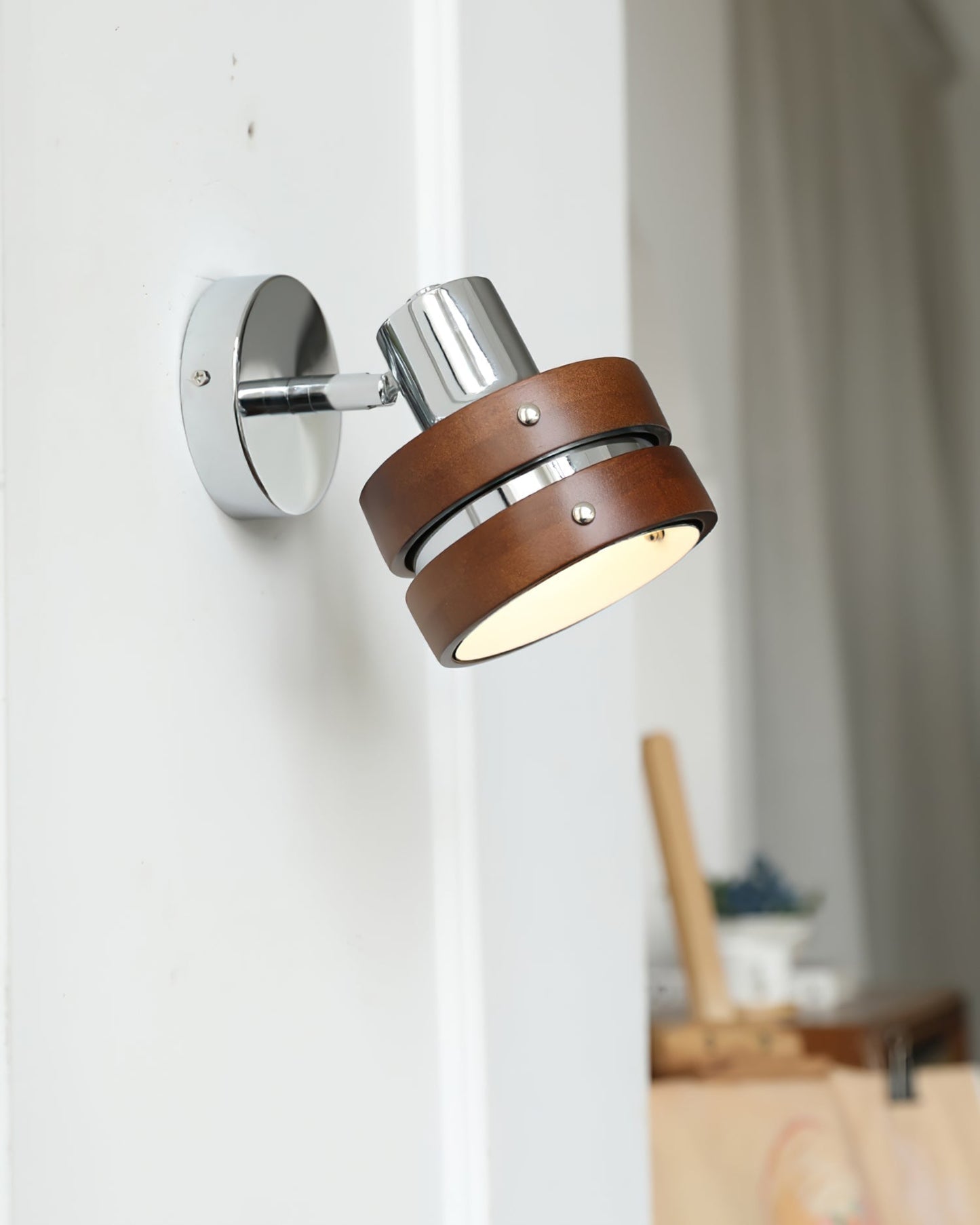 Karry Wall Lamp