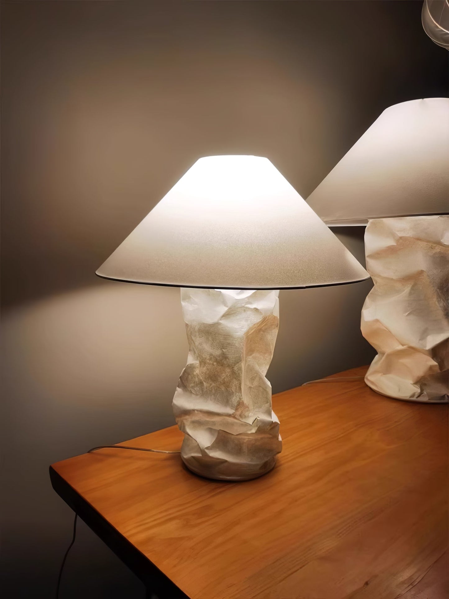 Lampampe Table Lamp