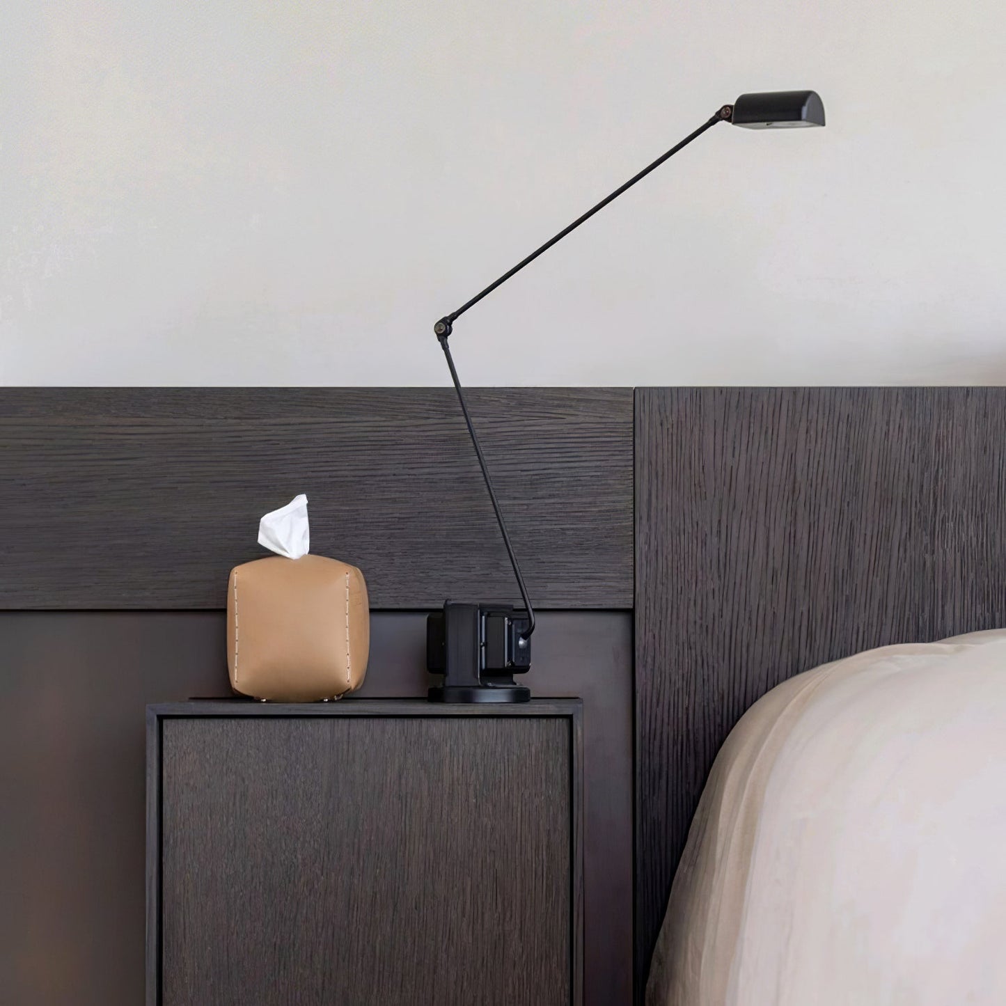 Dynamo Table Lamp