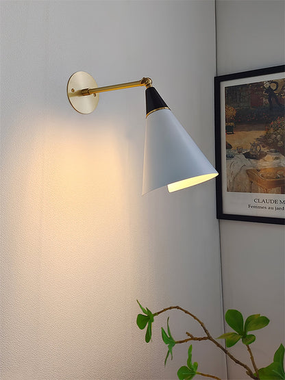 Petite Magari Wall Lamp