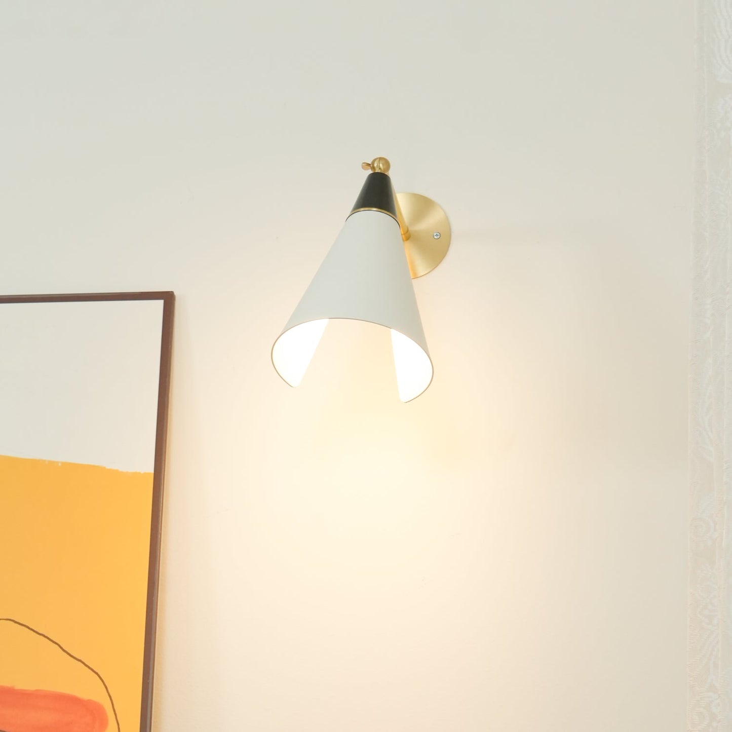 Petite Magari Wall Lamp