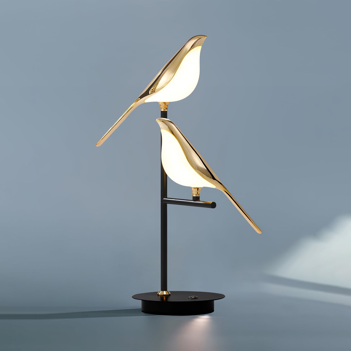 Magpie Perch Table Lamp