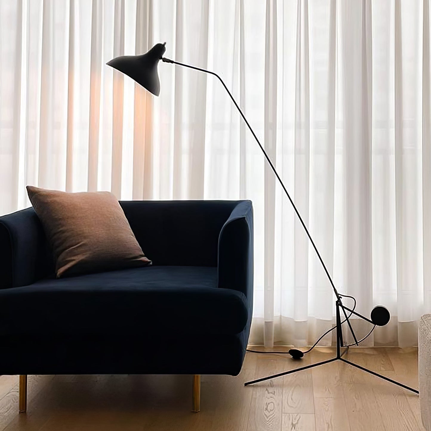 Mantis Arm Floor Lamp