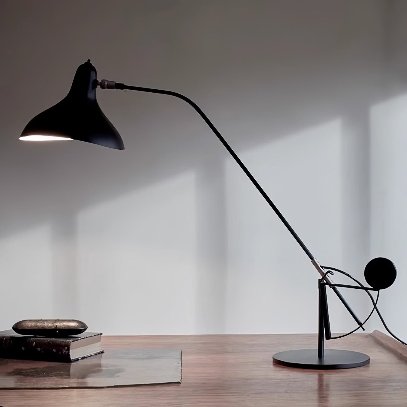 Mantis Arm Table Lamp