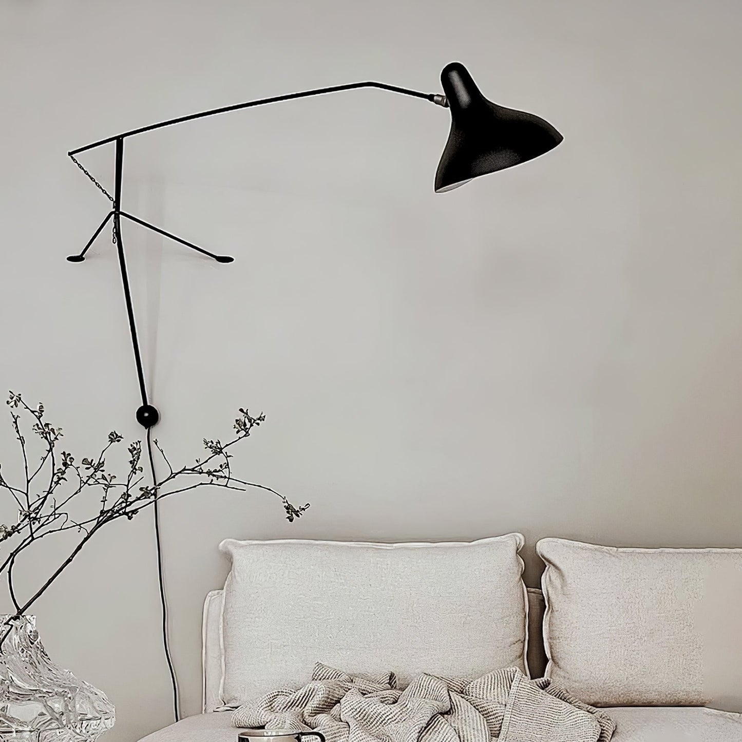 Mantis Arm Wall Lamp