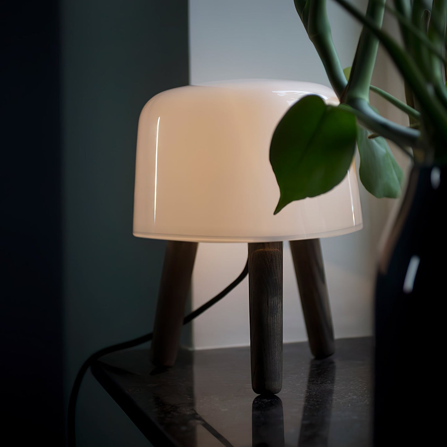 Milk Table Lamp