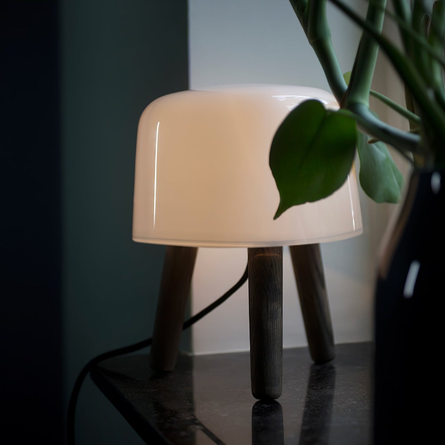 Milk Table Lamp