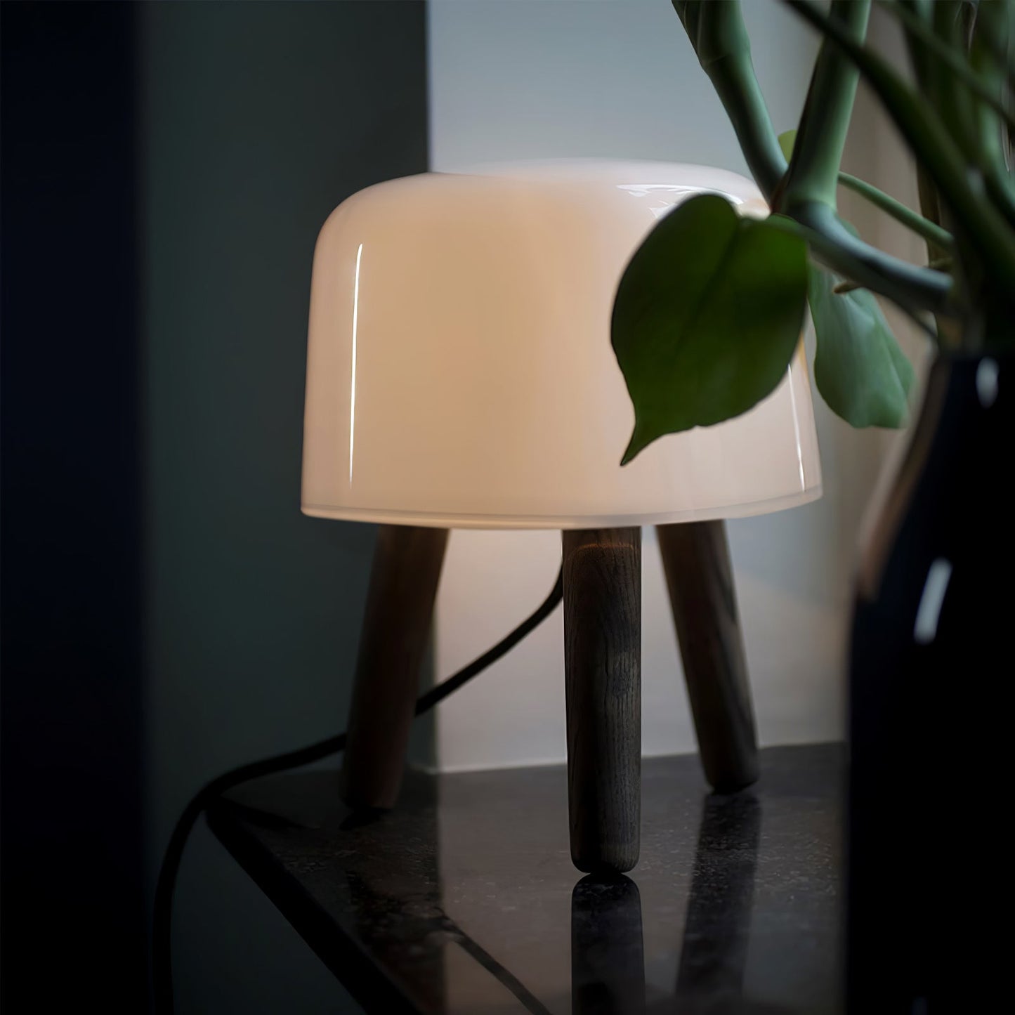 Milk Table Lamp