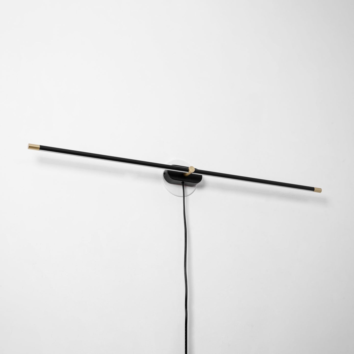 Minimalist Linear Plug-in Wall Lamp