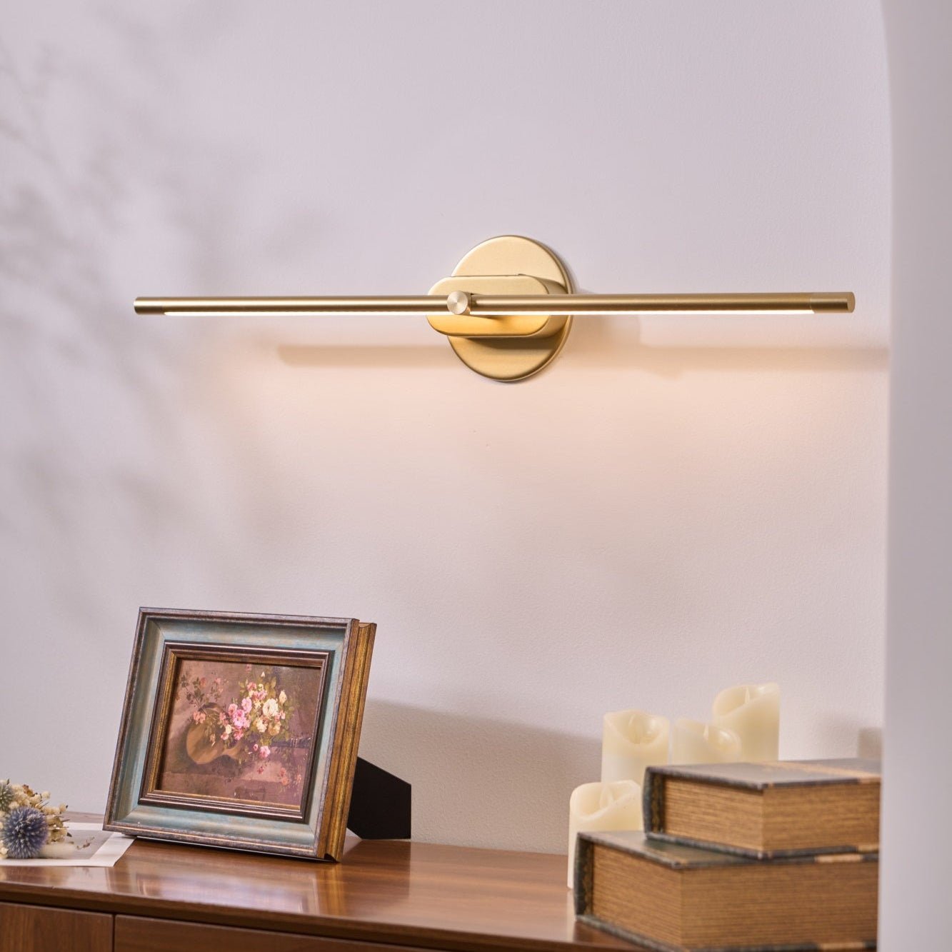 Minimalist Linear Rechargeable Wall Lamp