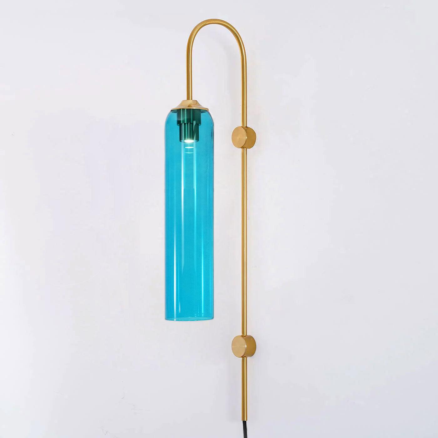 Moderne Plug-In-Wandlampe aus Glas