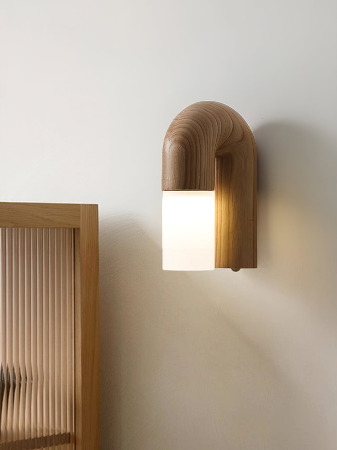 Arcus Wood Wall Lamp