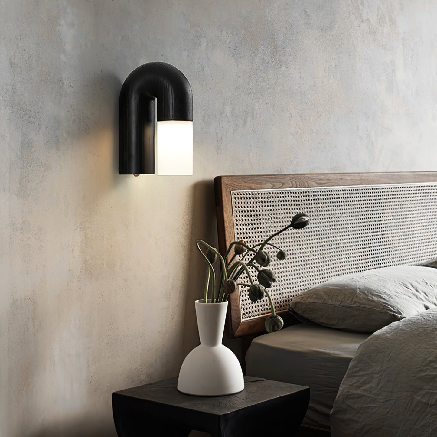 Arcus Wood Wall Lamp