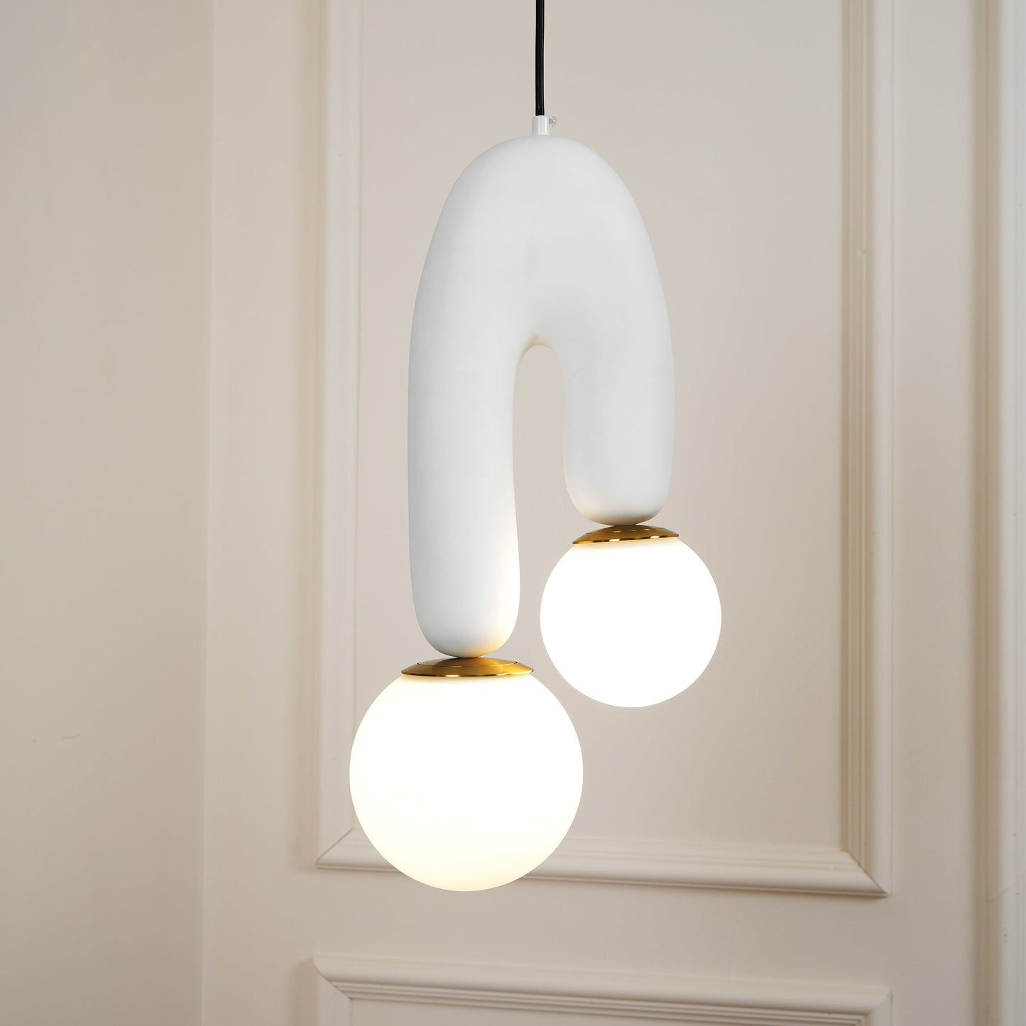 Oo Smooth Pendant Light