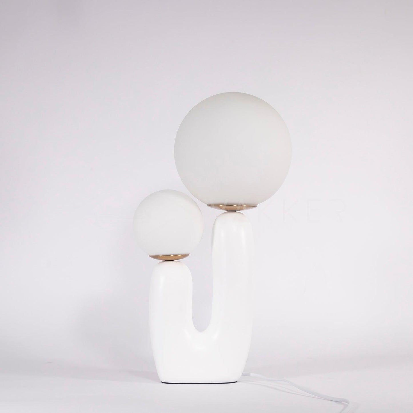 Oo Smooth Table Lamp