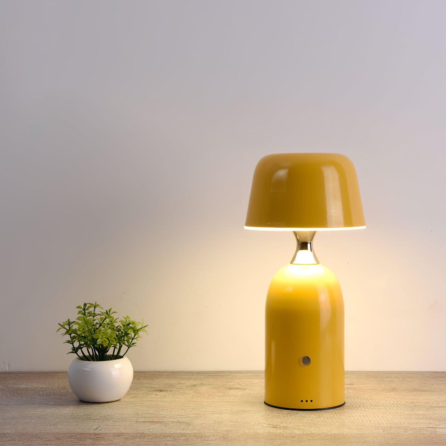 Ouliope Built-in Battery Table Lamp