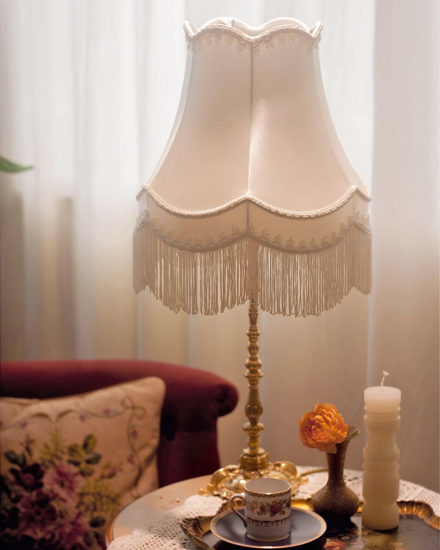 Pantalla Table Lamp