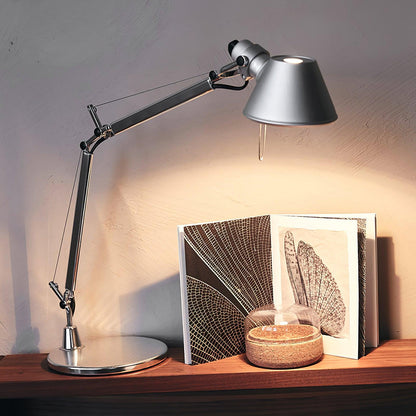 Parete Table Lamp