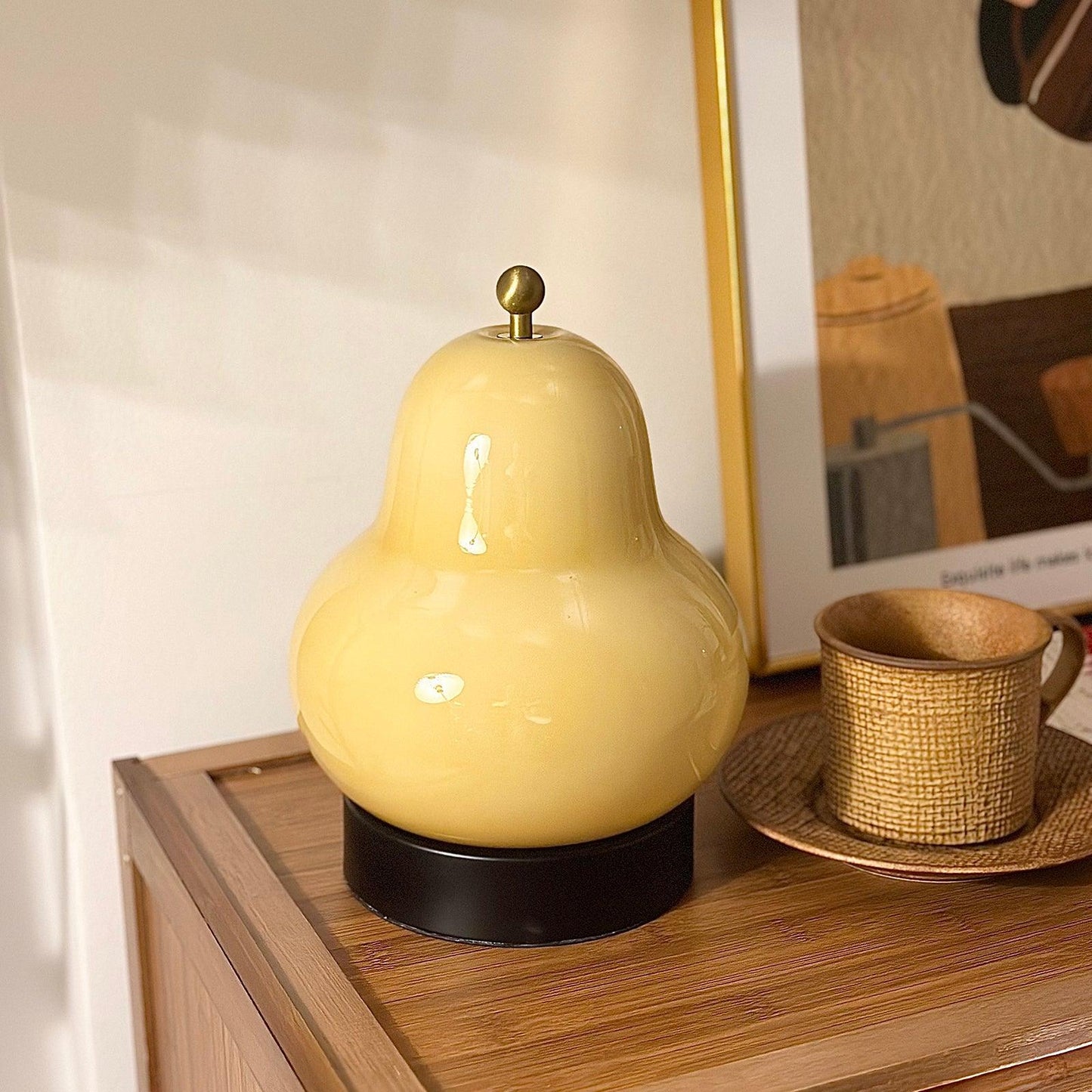 Pear Built-in Battery Table Lamp