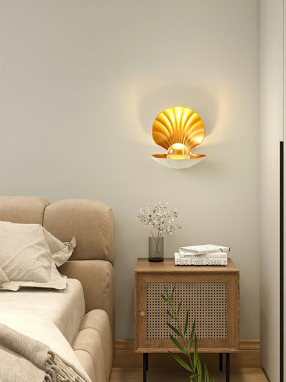 Pearl Clam Wall Light