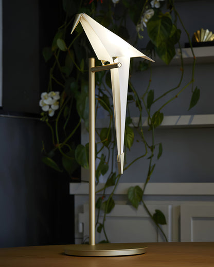 Tischlampe mit Papierkranich-Vogel 