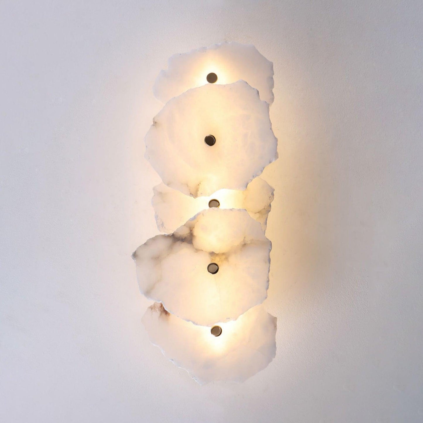 Petra Wall Lamp