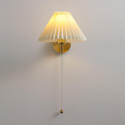 Pleated Wall Lamp