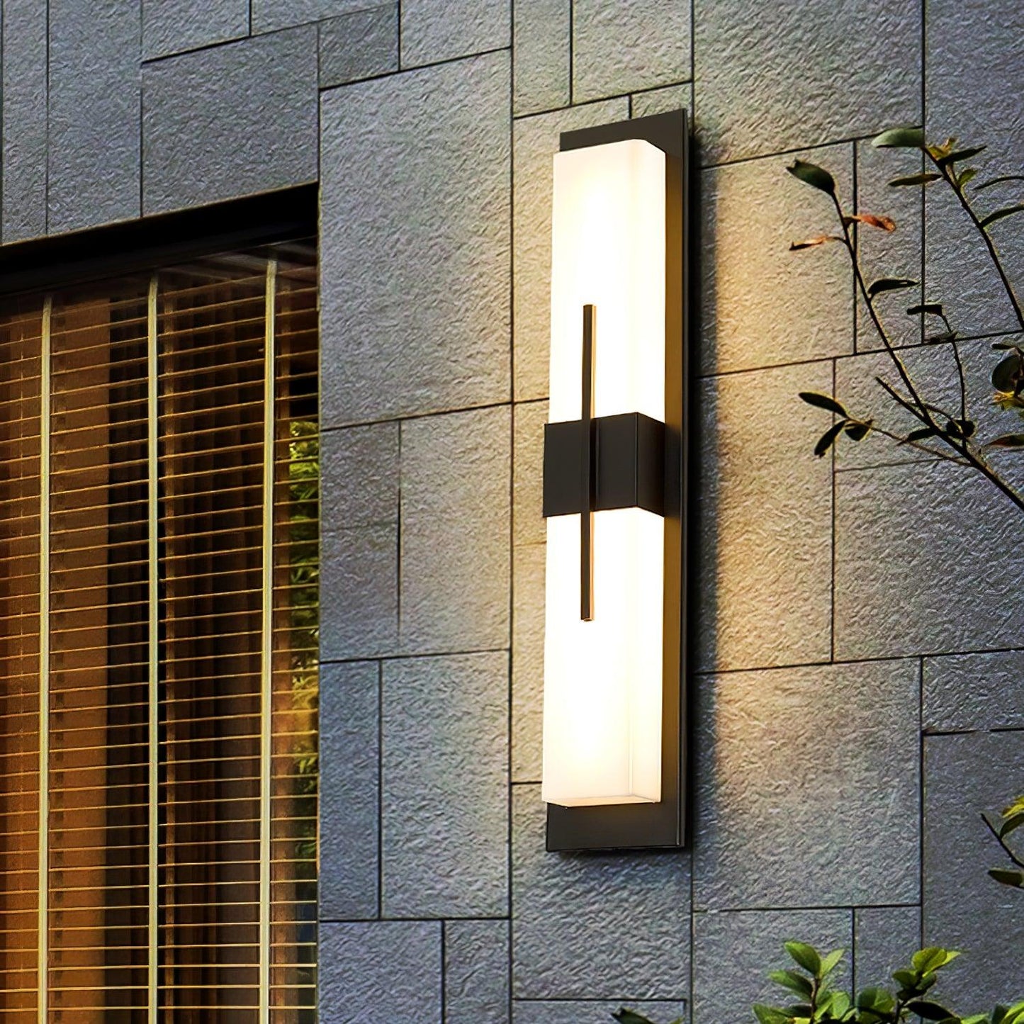 مصباح حائط خارجي من بوسيني