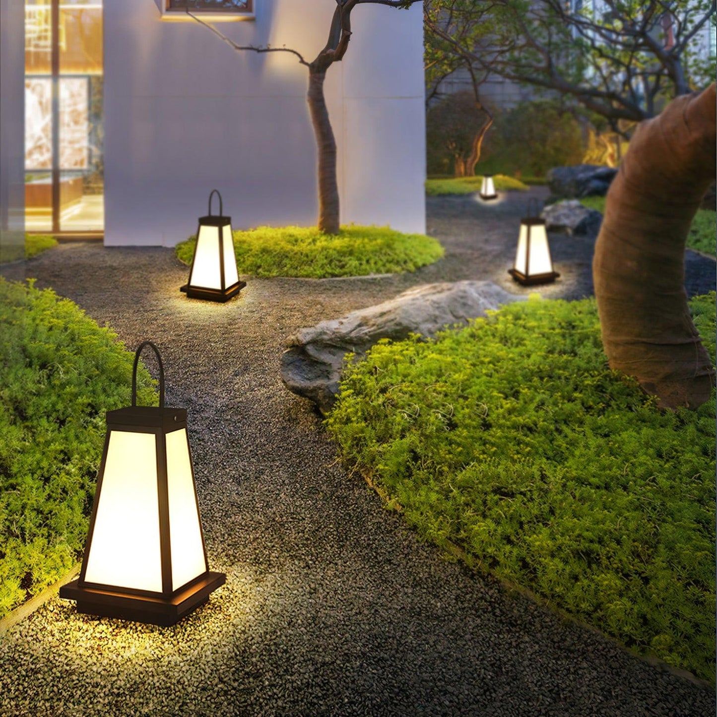 Roam Lantern Garden Lamp