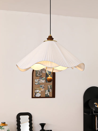 Scallop Edge Pendant Light