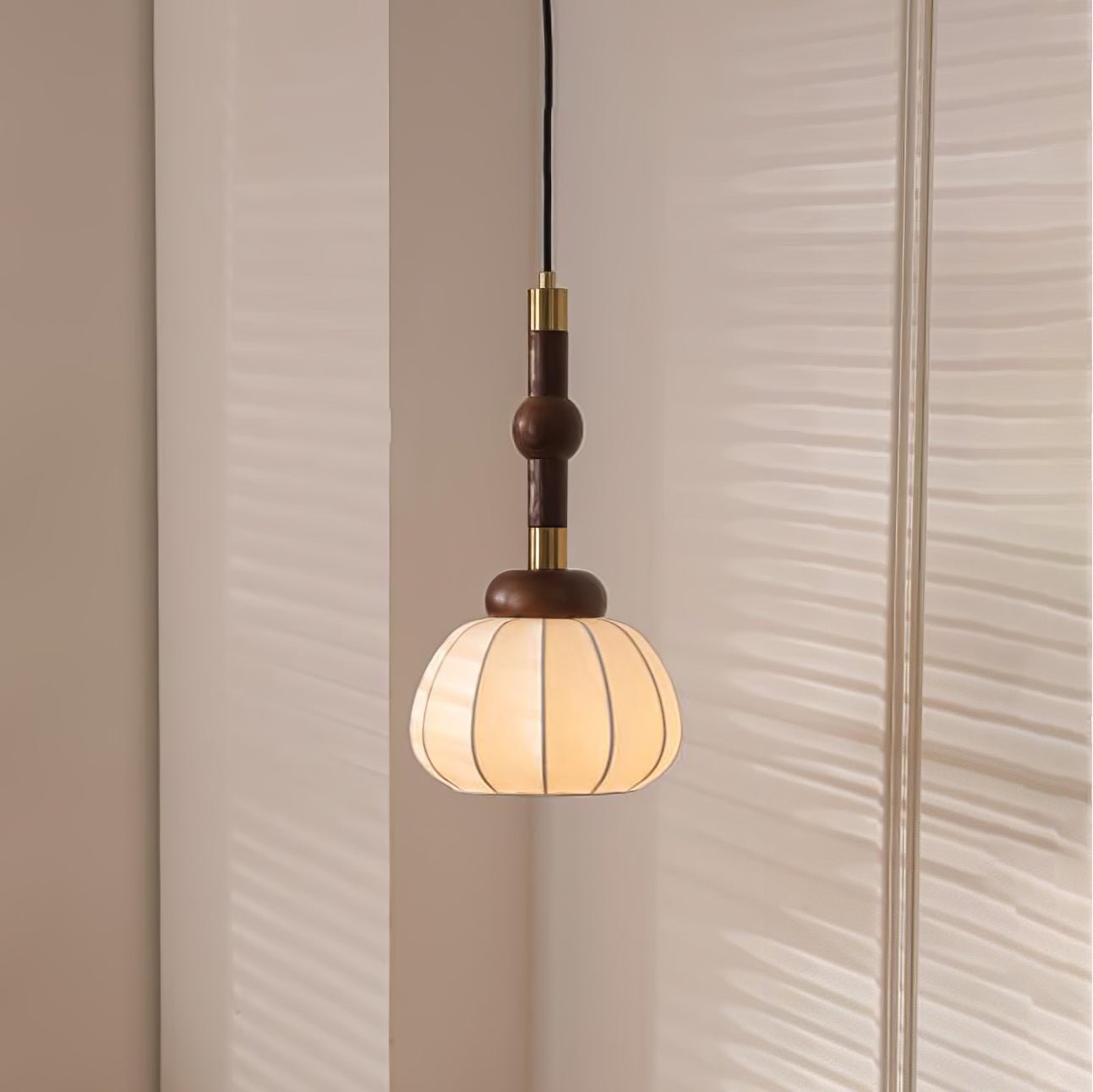 Silk Globe Pendant Lamp