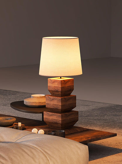 مصباح طاولة خشبي مكدس