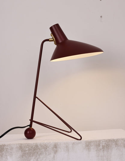 Svelte Noir Table Lamp