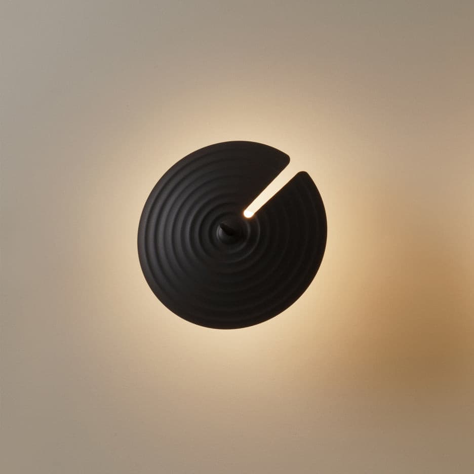 Symphony Wall Lamp