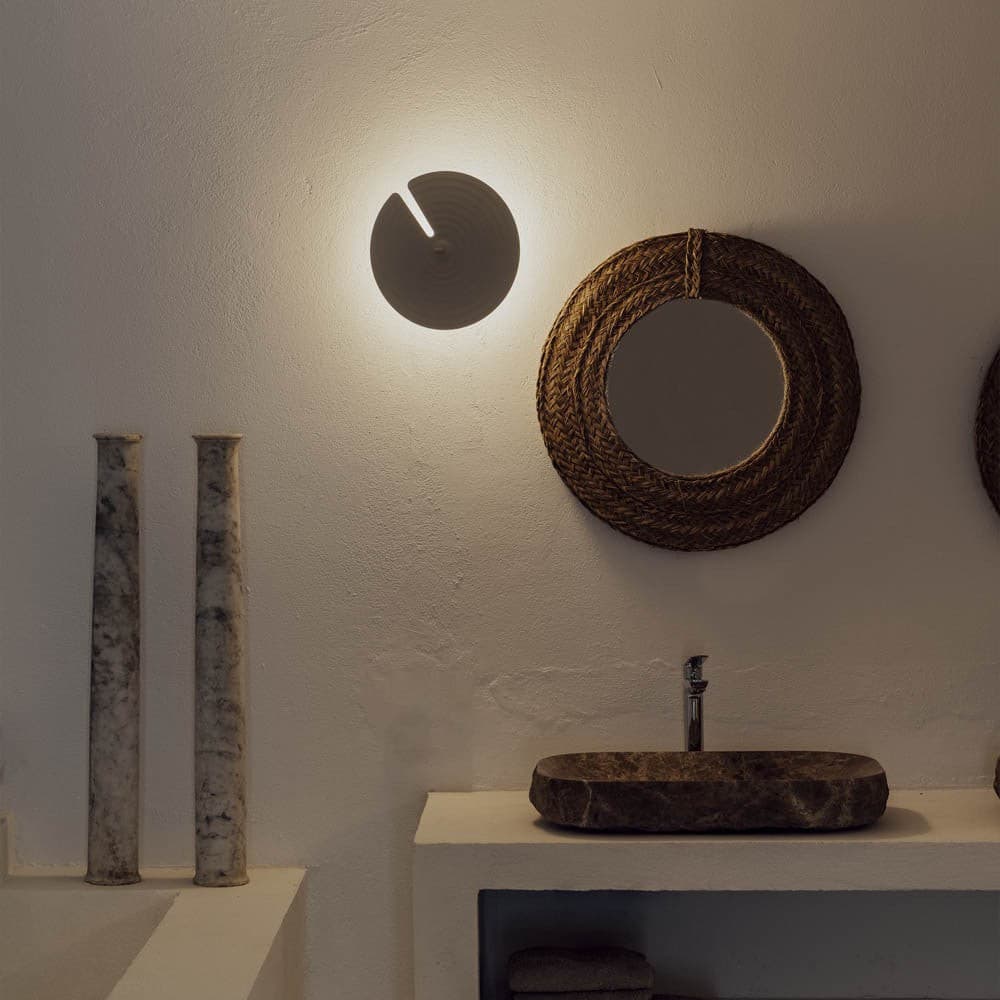 Symphony Wall Lamp