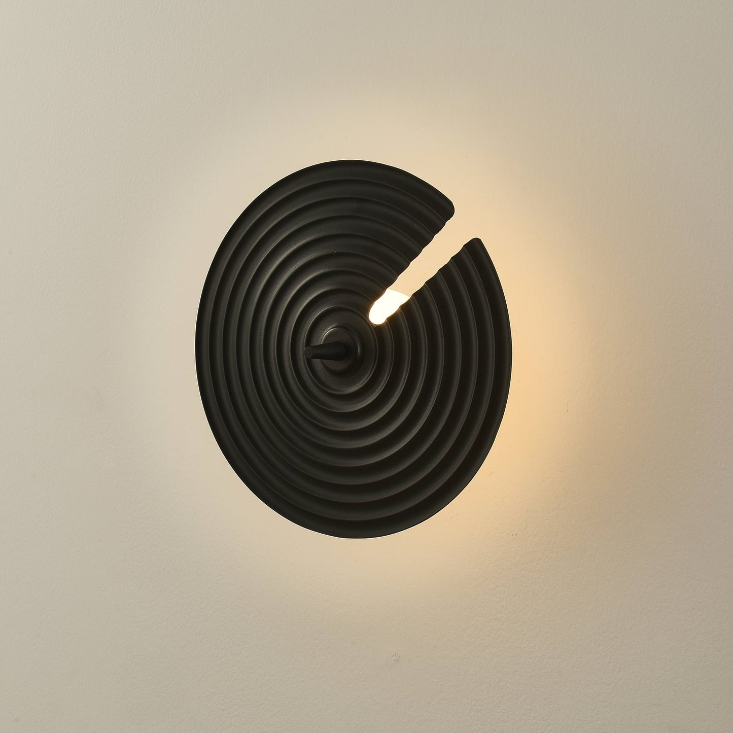 Symphony Wall Lamp