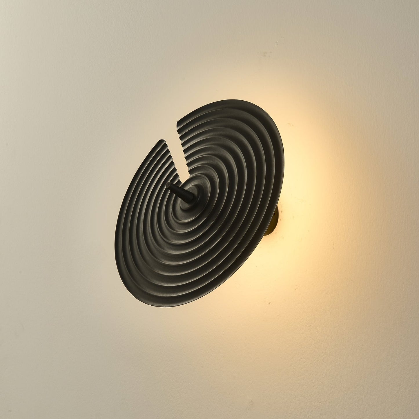 Symphony Wall Lamp