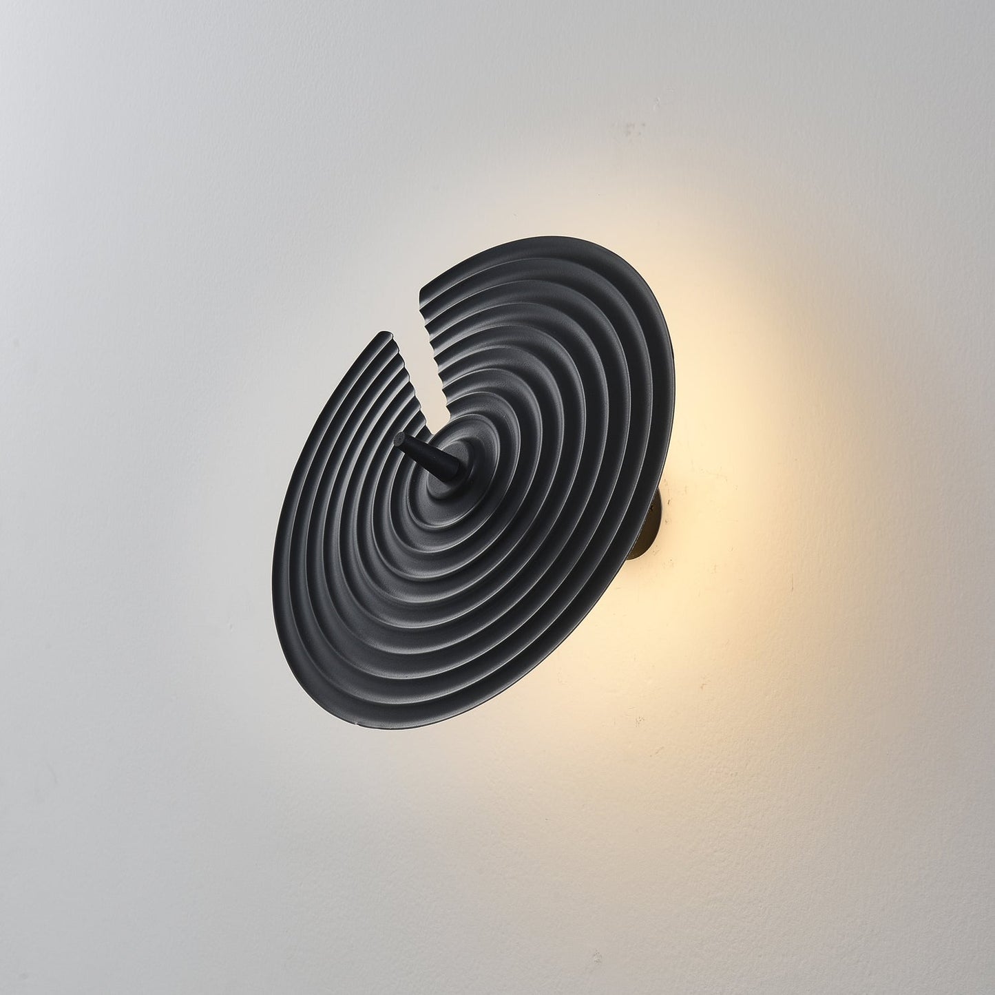 Symphony Wall Lamp