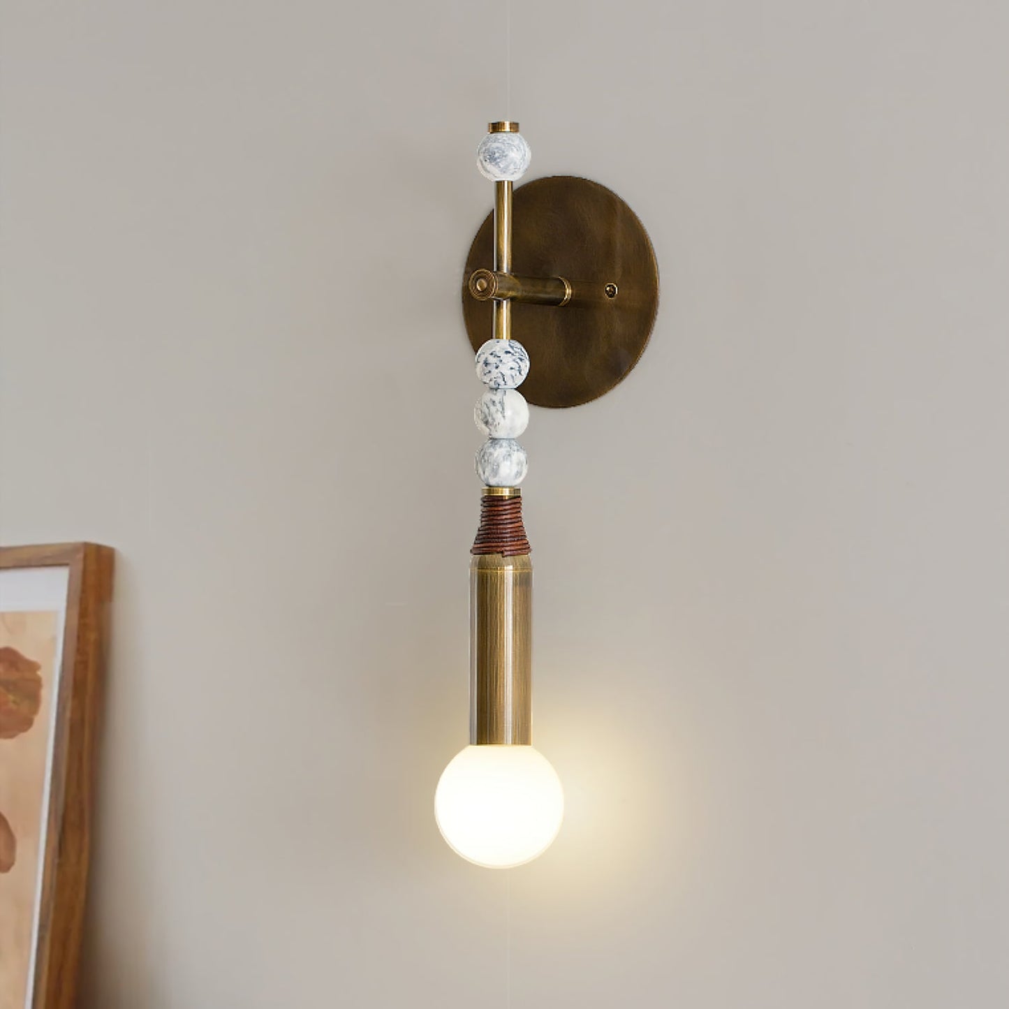 Toam Wall Lamp