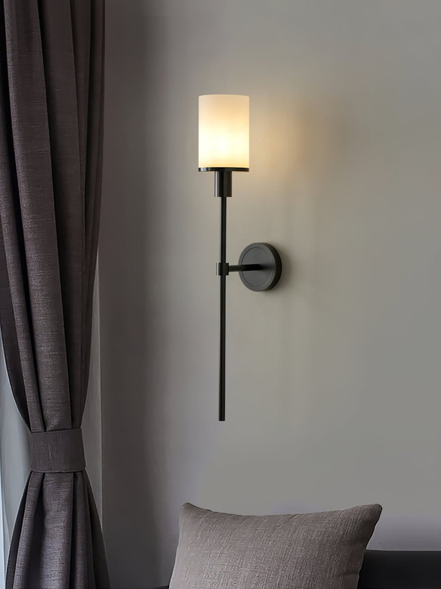 Tracie Classic Sconce