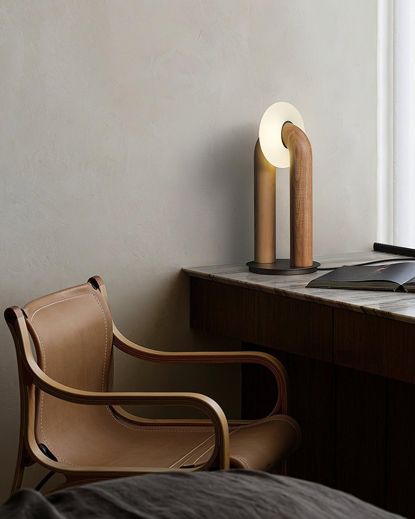 U-Shaped Xuanguang Table Lamp