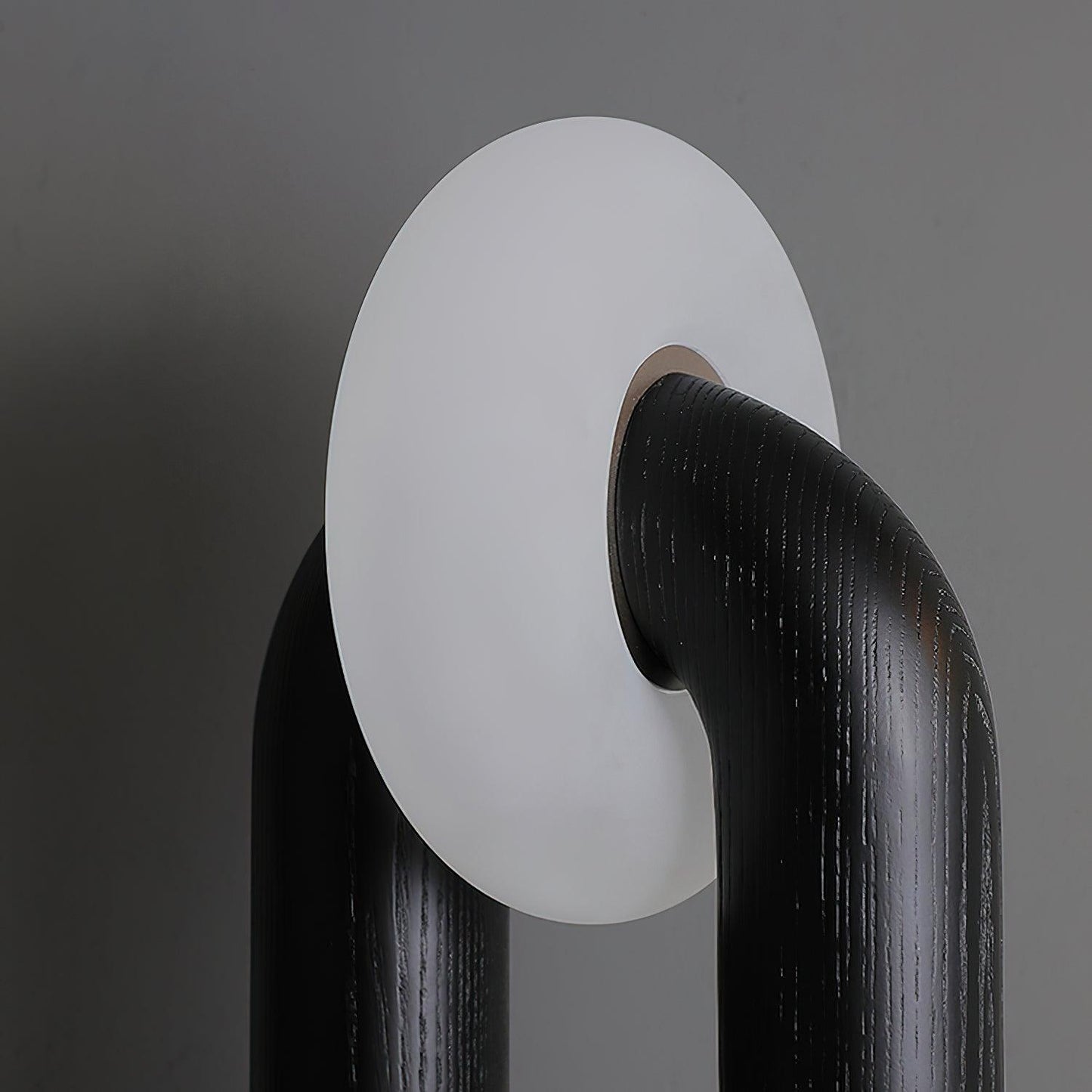 U-Shaped Xuanguang Table Lamp