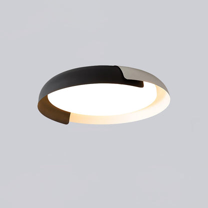 Vikaey Ceiling Light