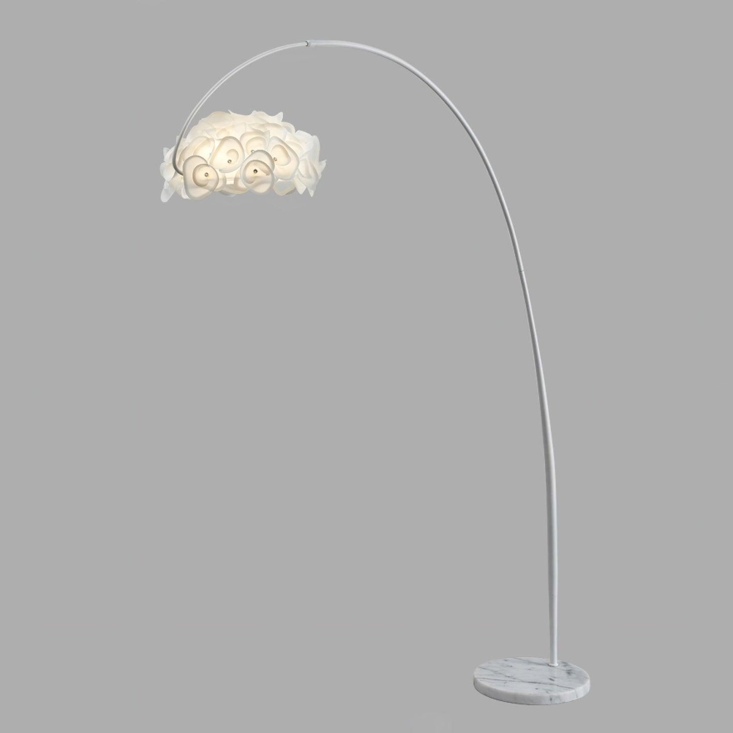 Weiße Hortensien-Stehlampe