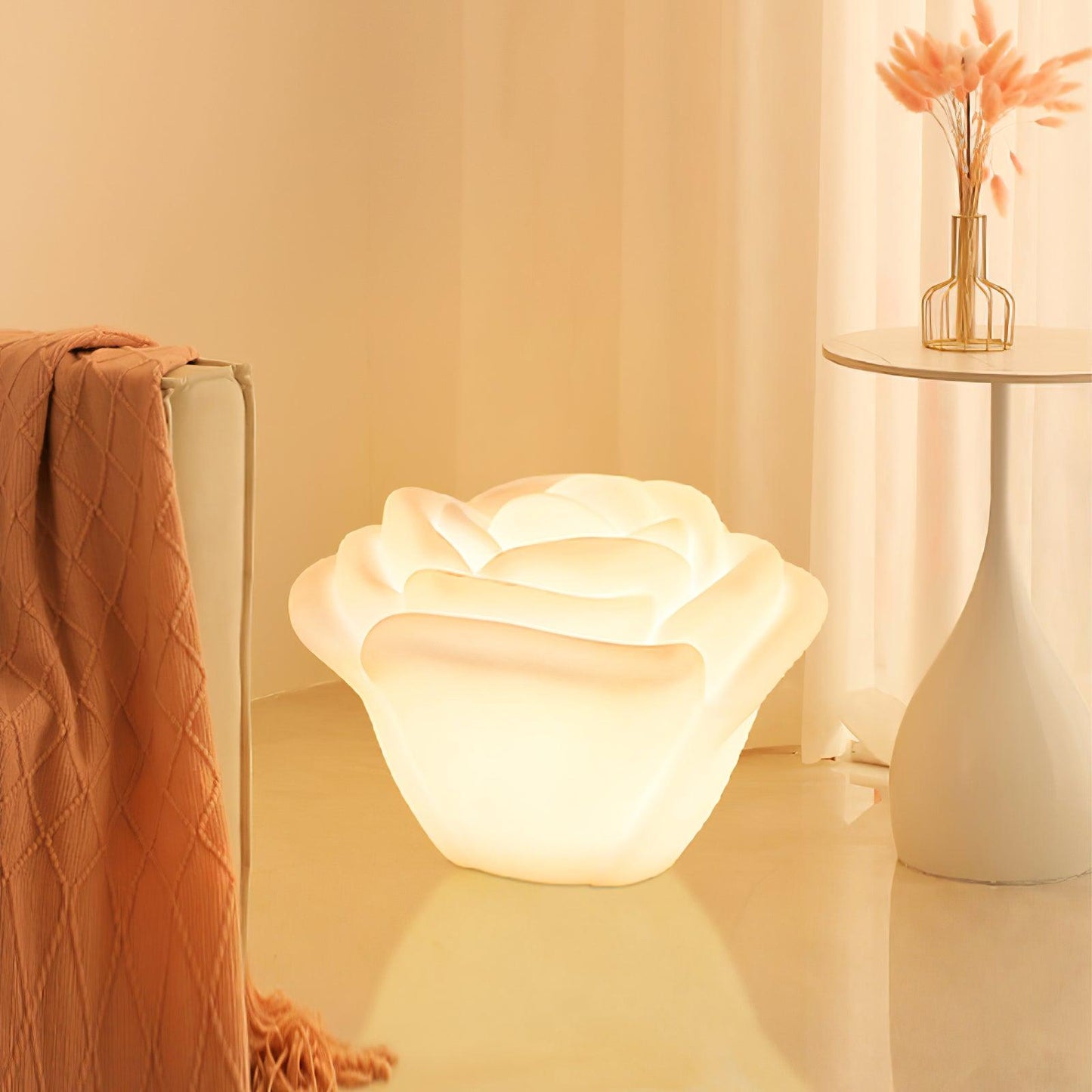 مصباح طاولة LED على شكل وردة بيضاء